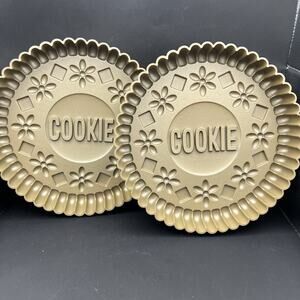 Chicago Metallic/Williams Sonoma Set Two 9” Oreo Cookie Cake Pans Molds